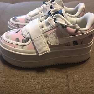 Nike platform Air Force 1s